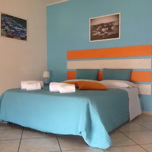  Bed & Breakfast Platamone